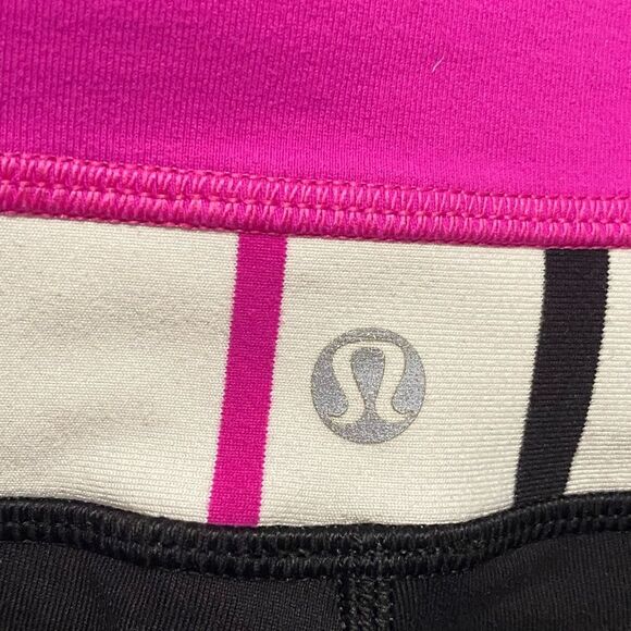 Lululemon Low Rise Black Astro Leggings Size 4 - Picture 11 of 11